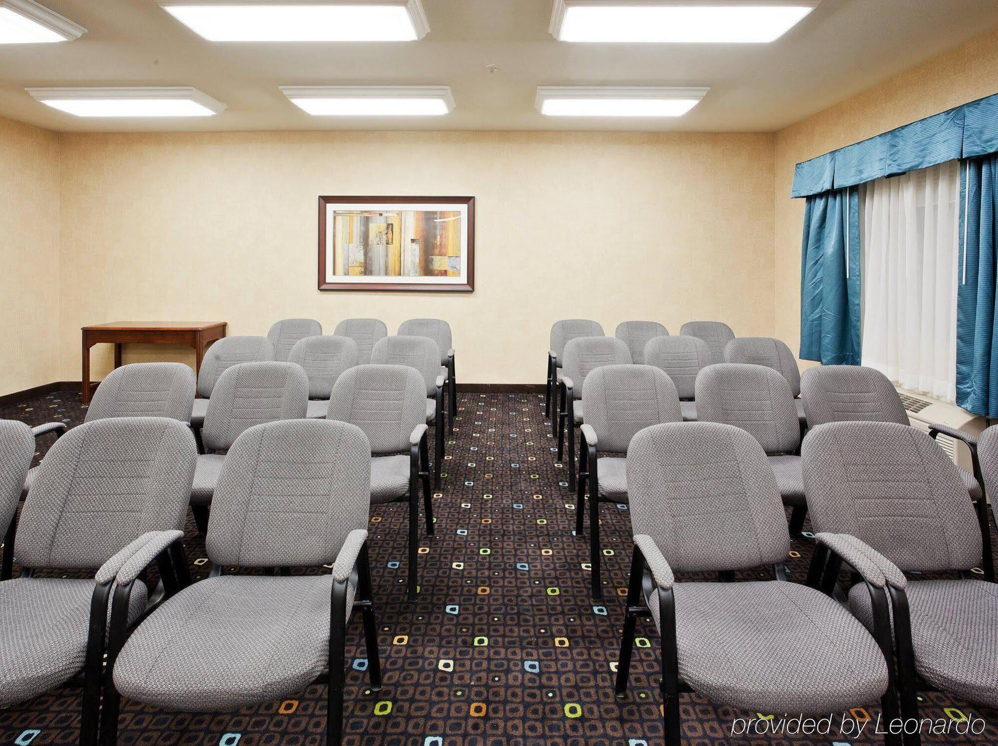 Holiday Inn Express Fallon By Ihg Екстериор снимка
