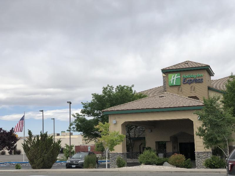 Holiday Inn Express Fallon By Ihg Екстериор снимка
