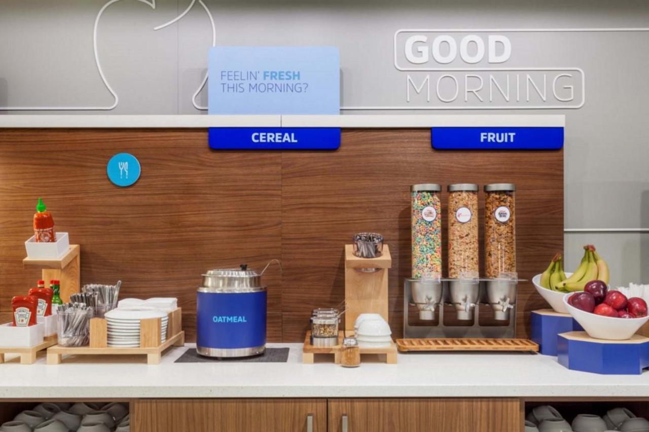 Holiday Inn Express Fallon By Ihg Екстериор снимка